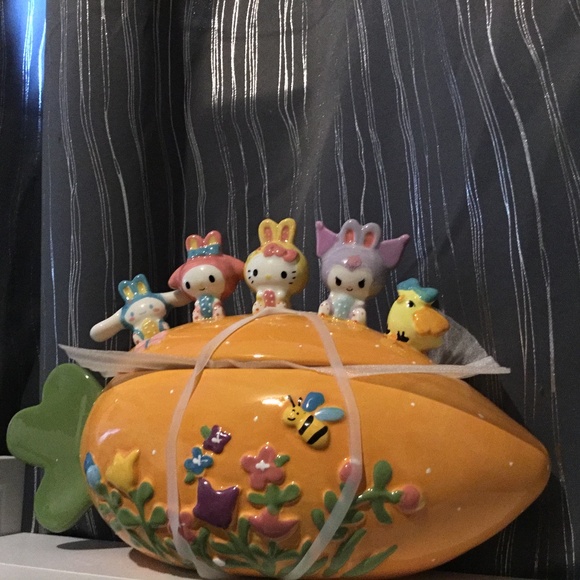 USA exclusive Hello Kitty Easter ceramic/jar - Picture 4 of 5